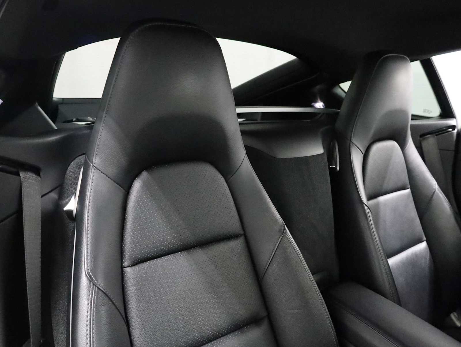 Used 2018 Porsche 718 Cayman S RWD image 20