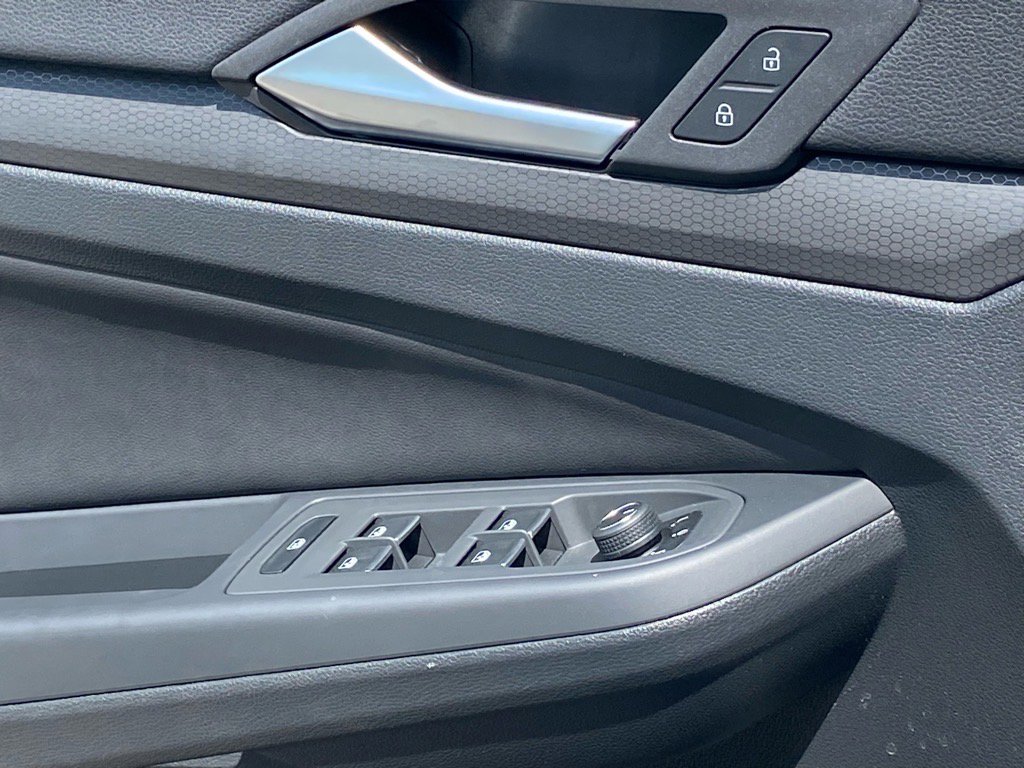 Certified 2024 Volkswagen GTI SE w/ SE Leather Seats Package image 20