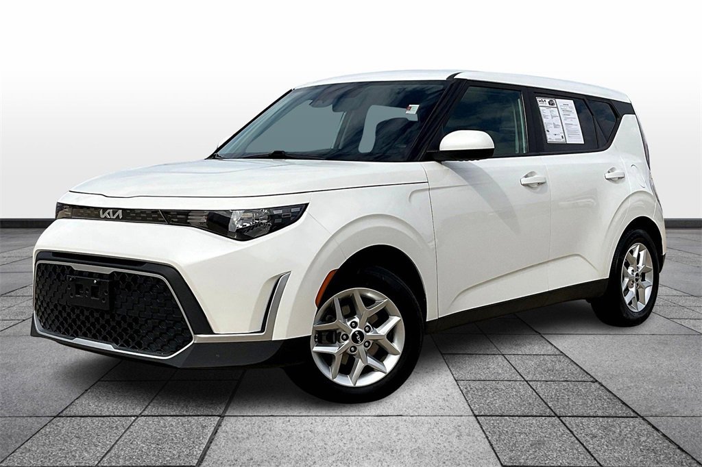 Certified 2023 Kia Soul LX w/ Option Group 015