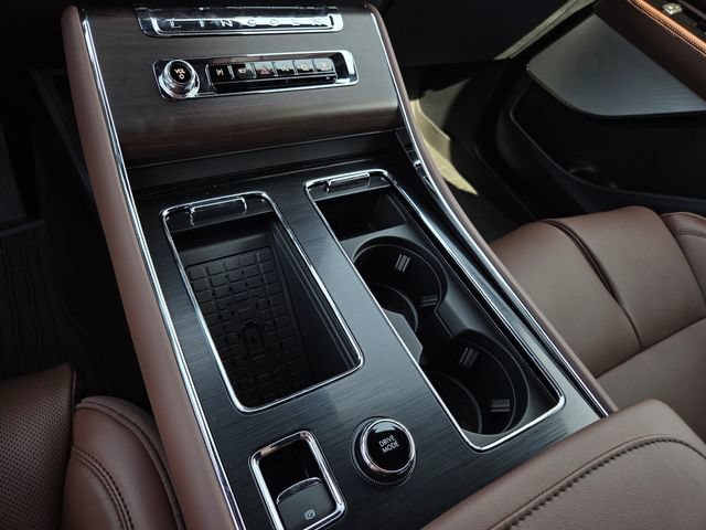 New 2026 Lincoln Aviator Reserve w/ Luxury Package RWD image 10