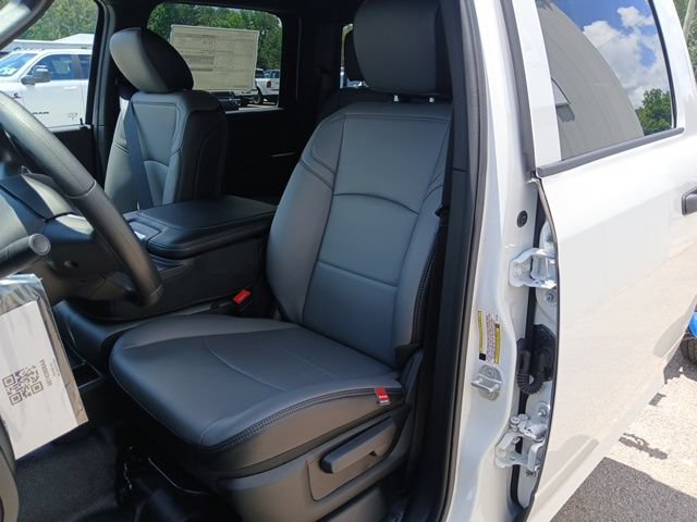 New 2026 RAM 3500 Tradesman AWD/4WD image 30