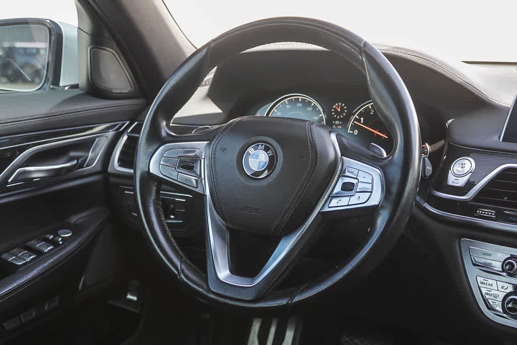 Used 2016 BMW 740i RWD image 15
