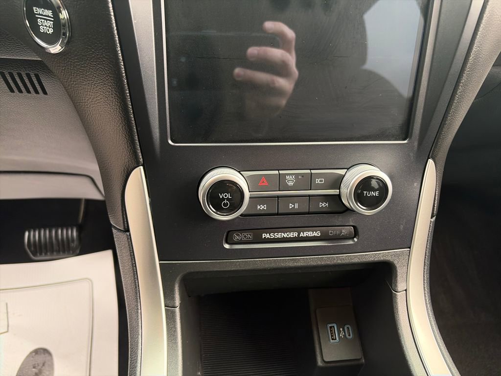 Used 2024 Ford Edge SE image 21