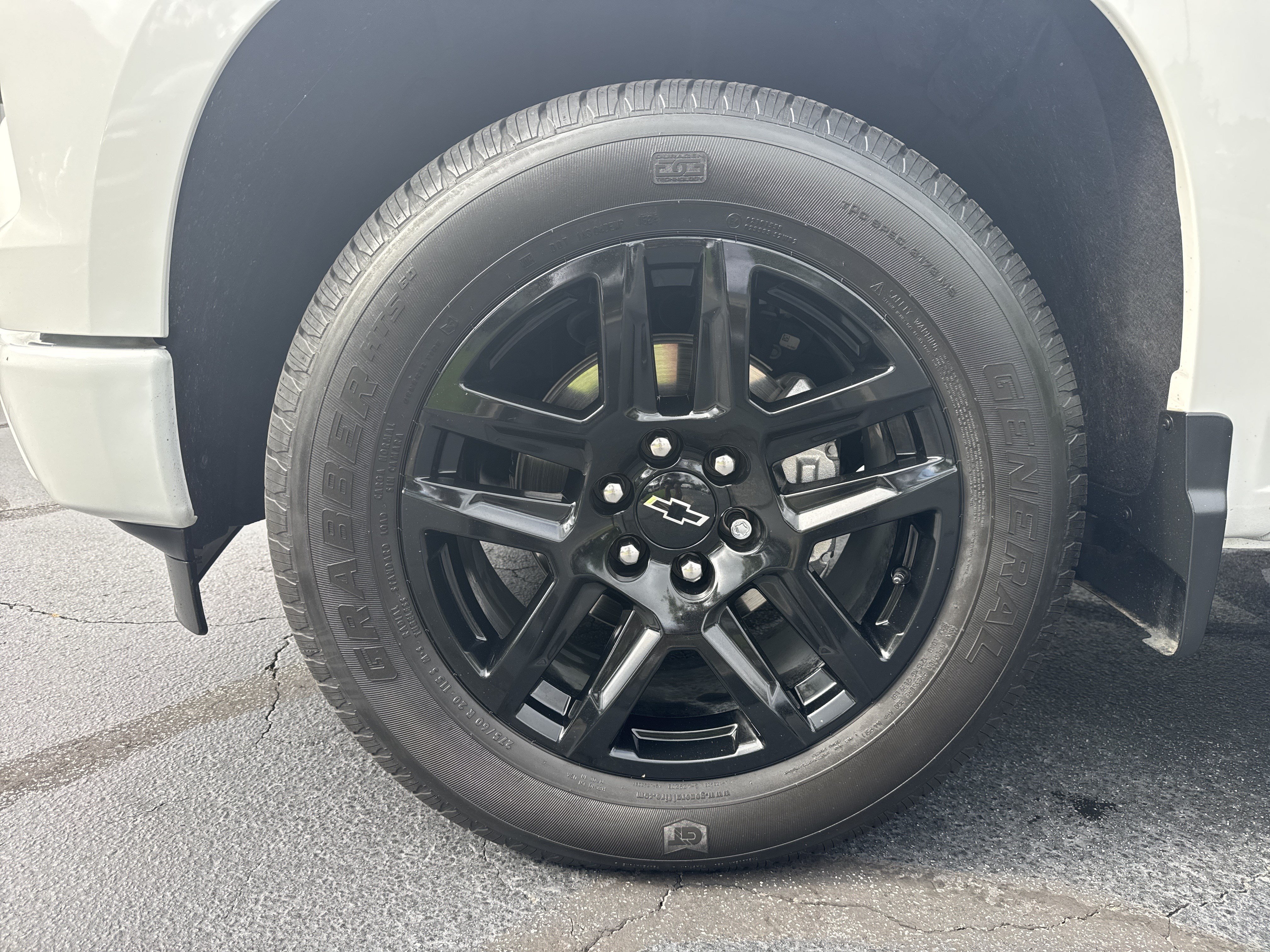 Certified 2024 Chevrolet Silverado 1500 Custom RWD image 11