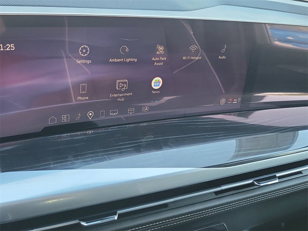 Used 2025 Cadillac Escalade Sport image 13