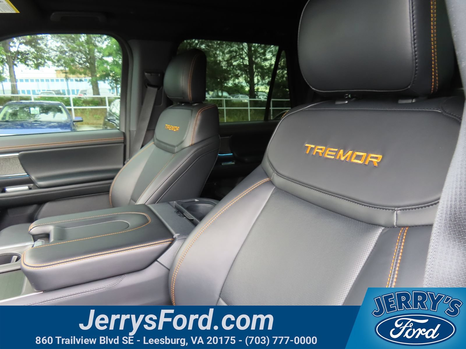 Used 2025 Ford Expedition Tremor AWD/4WD image 26