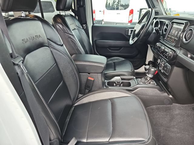 Used 2022 Jeep Wrangler Unlimited Sahara w/ Cold Weather Group AWD/4WD image 12