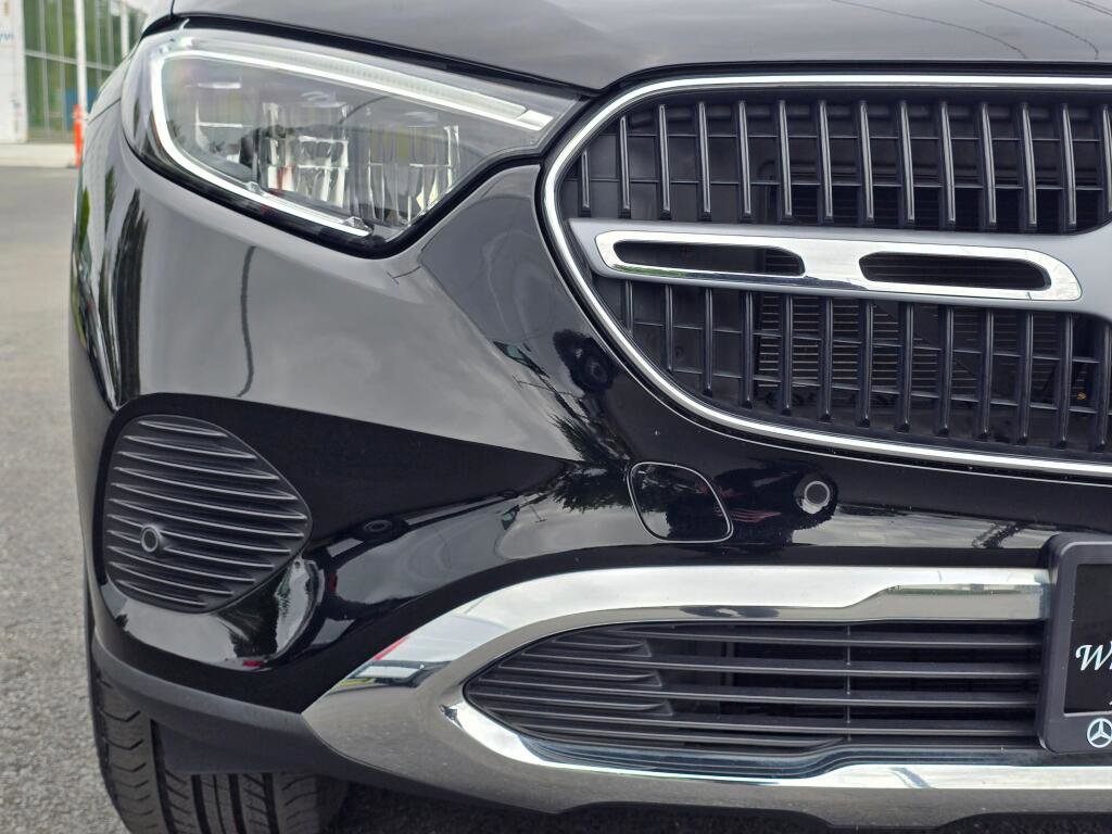 Used 2023 Mercedes-Benz GLC 300 4MATIC image 30