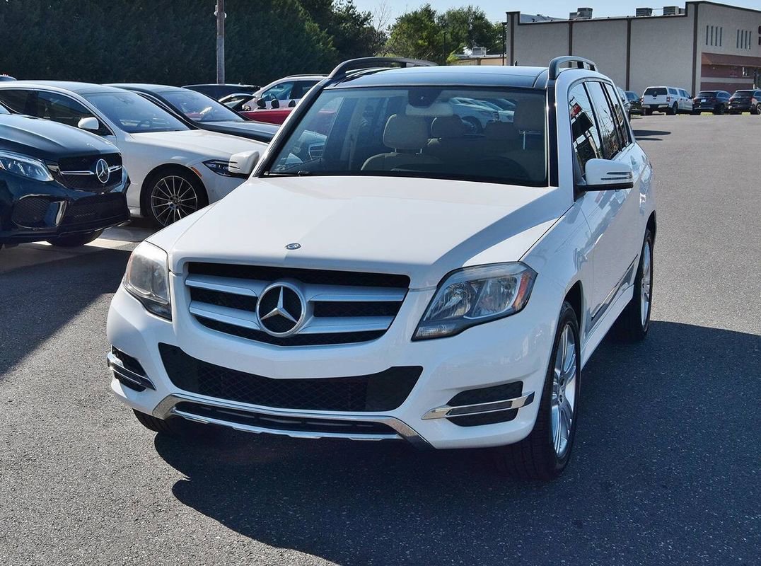 Used 2014 Mercedes-Benz GLK 350 4MATIC w/ Premium 1 Package image 2