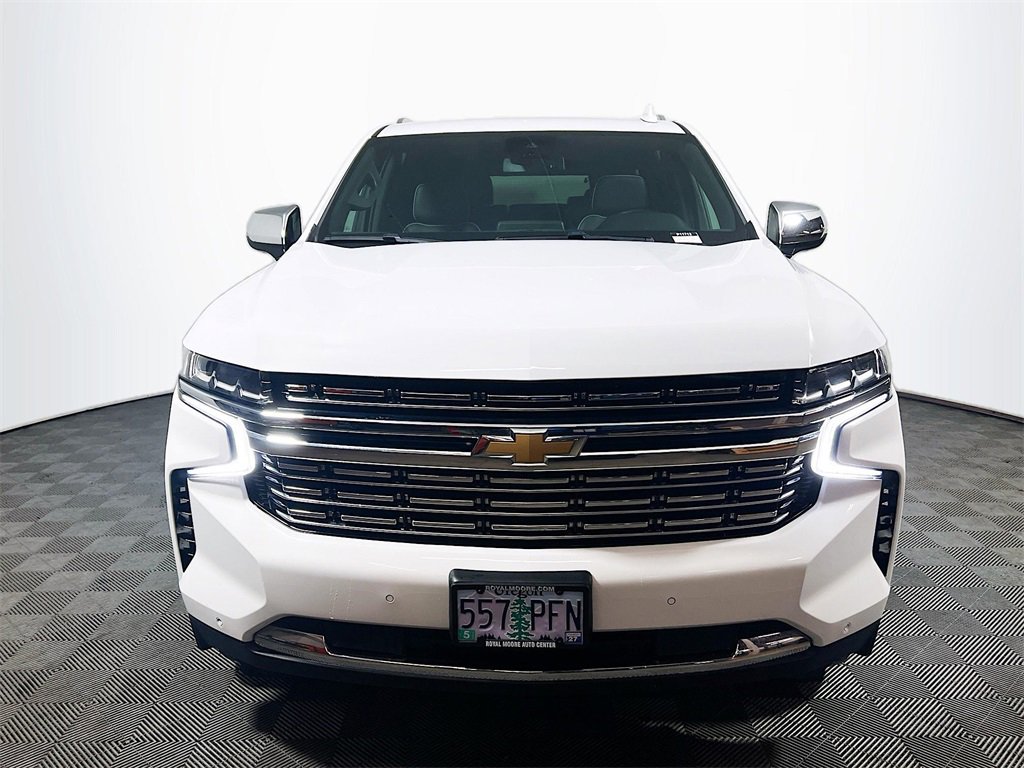 Used 2023 Chevrolet Suburban Premier image 3