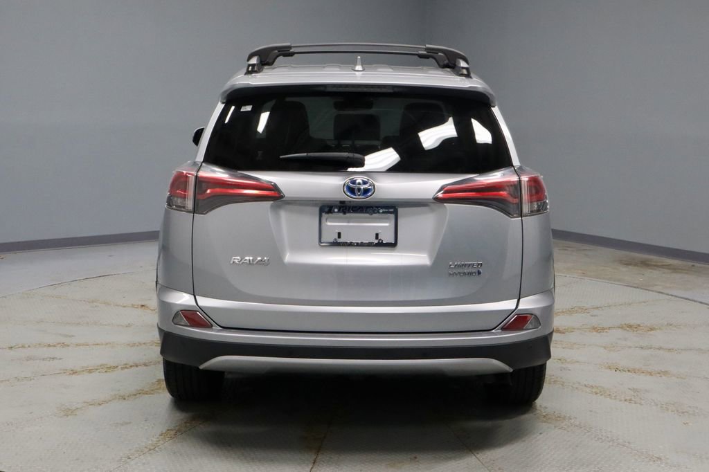 Used 2018 Toyota RAV4 Limited image 10