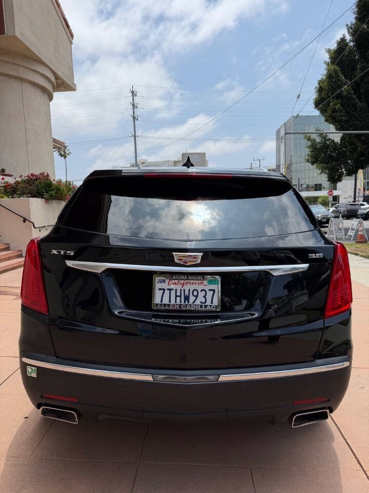 Used 2017 Cadillac XT5 Premium Luxury w/ Driver Assist Package FWD image 16
