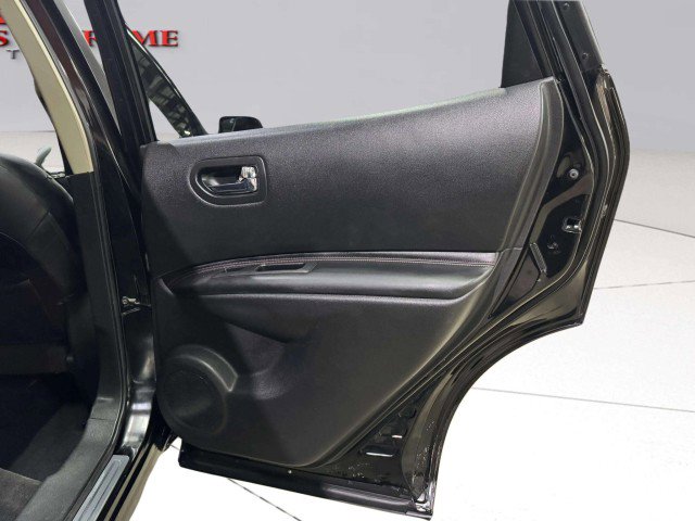 Used 2012 Nissan Rogue SL image 36