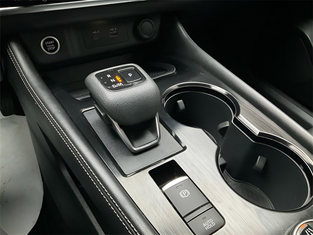 Used 2022 Nissan Rogue SL w/ SL Premium Package image 25