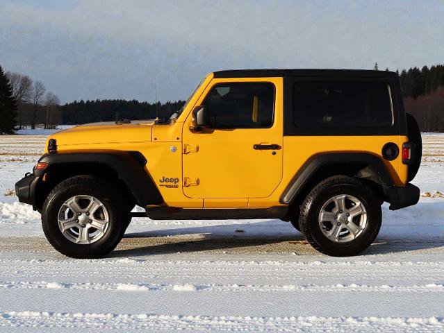Used 2020 Jeep Wrangler Sport image 3