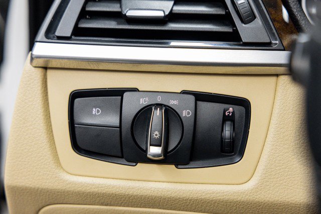 Used 2017 BMW 430i Convertible image 21