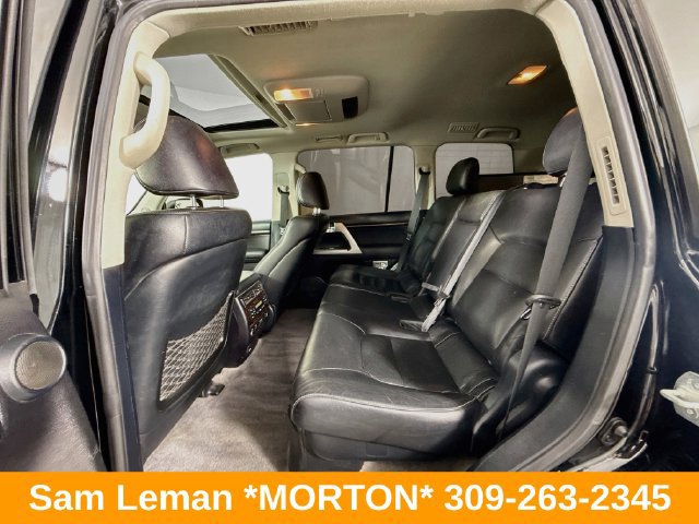 Used 2015 Toyota Land Cruiser AWD/4WD image 26