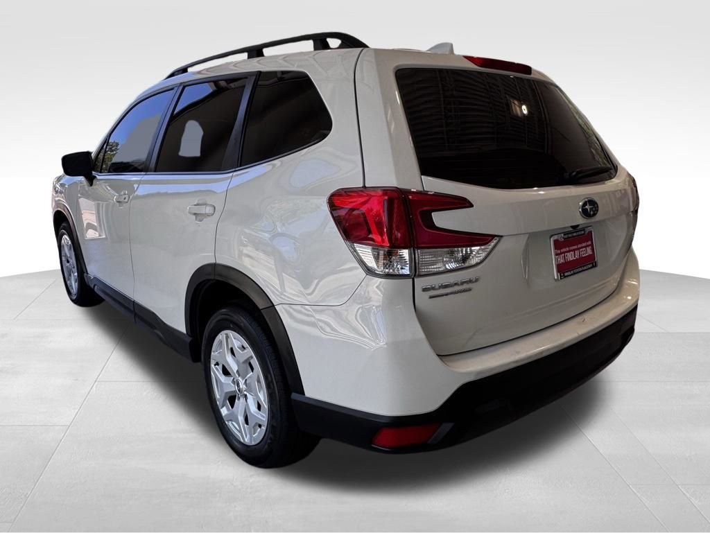 Used 2023 Subaru Forester AWD/4WD image 4