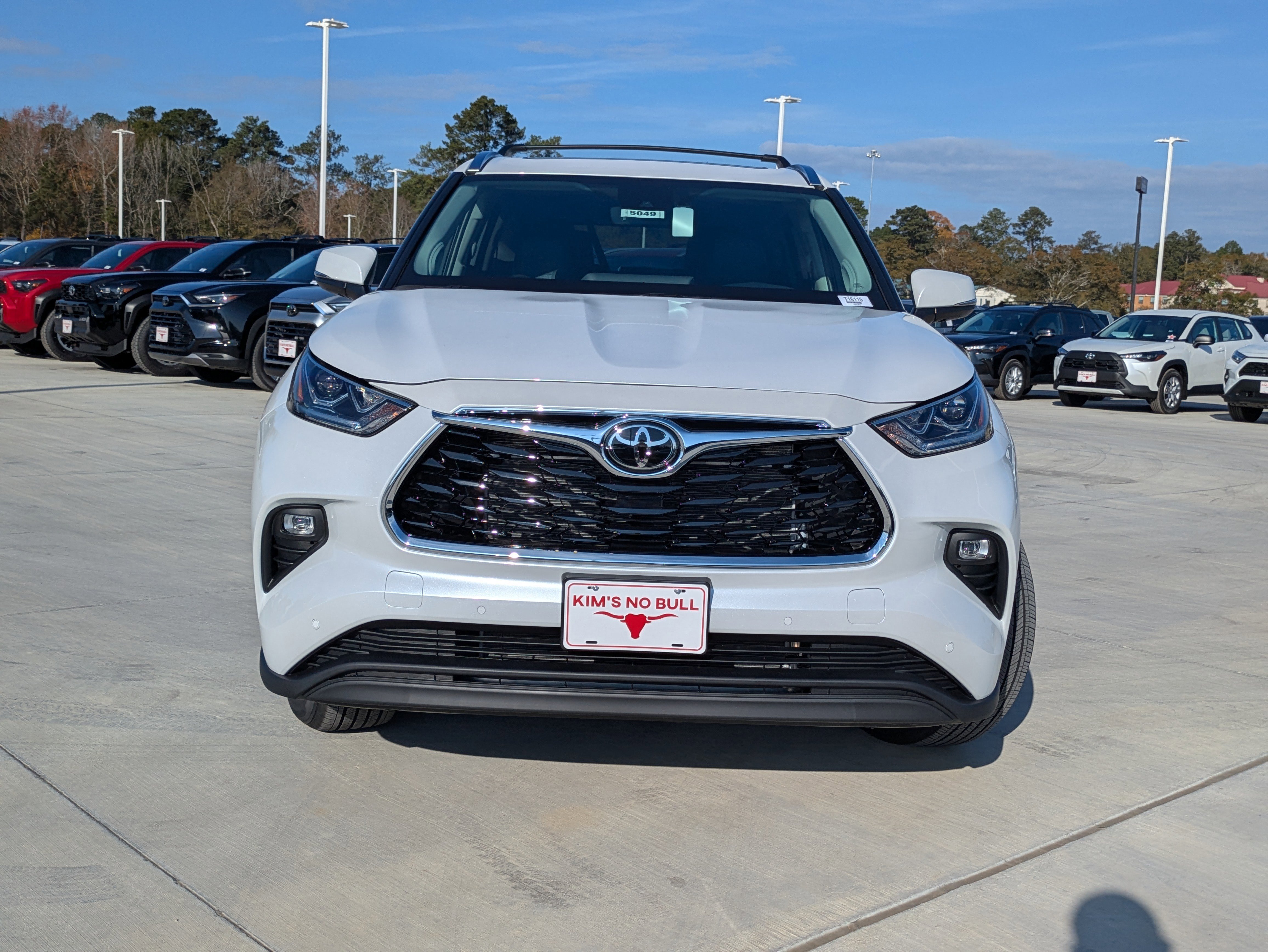 New 2026 Toyota Highlander Limited image 2