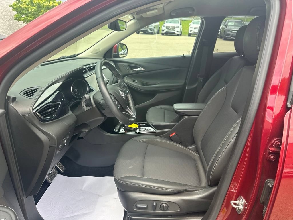 Used 2023 Buick Encore GX Select w/ Sport Touring Package FWD image 10