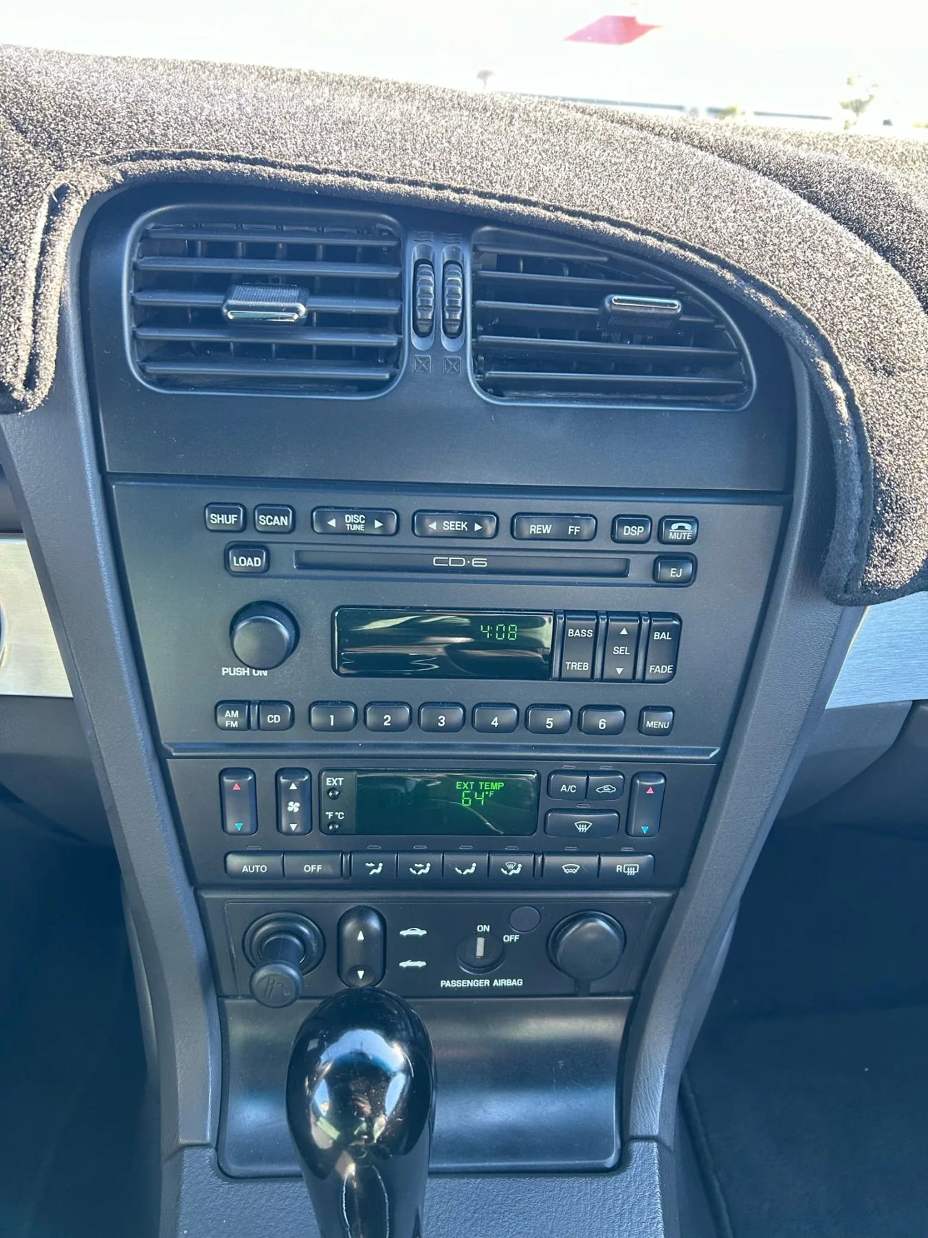 Used 2002 Ford Thunderbird image 25