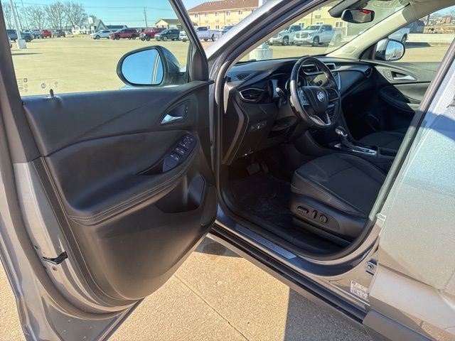 Used 2021 Buick Encore GX Preferred w/ Cold Weather Comfort Package image 9