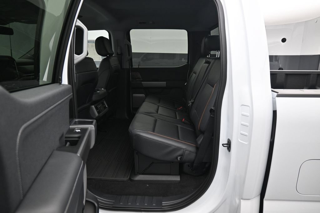 New 2026 Ford F250 Lariat w/ Black Appearance Package AWD/4WD image 20