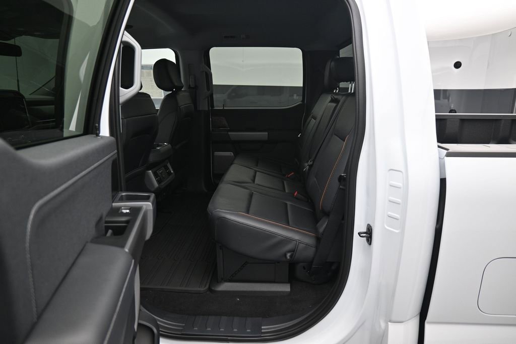 New 2026 Ford F250 Lariat w/ Black Appearance Package AWD/4WD image 20