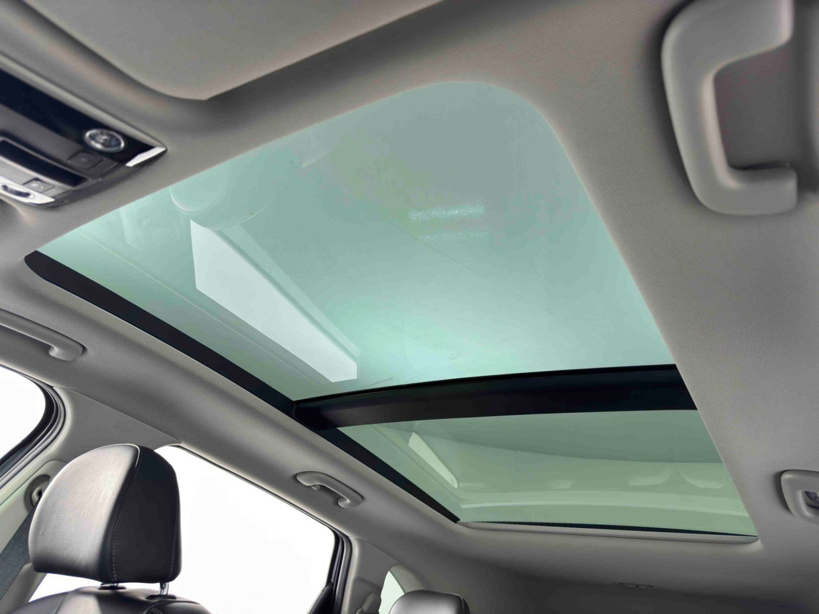 Used 2023 Kia Sorento SX image 11