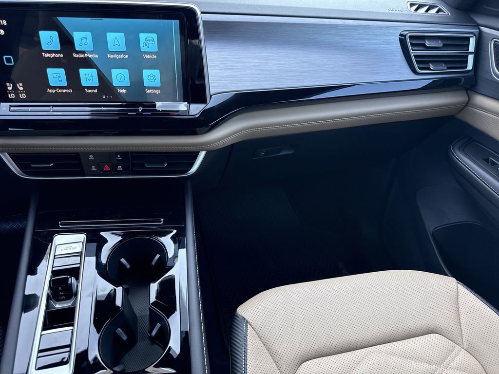 New 2026 Volkswagen Atlas Cross Sport SE image 16