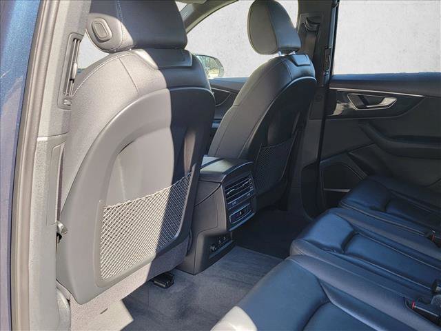 Certified 2025 Audi Q7 2.0T Premium w/ Convenience Plus Package image 13