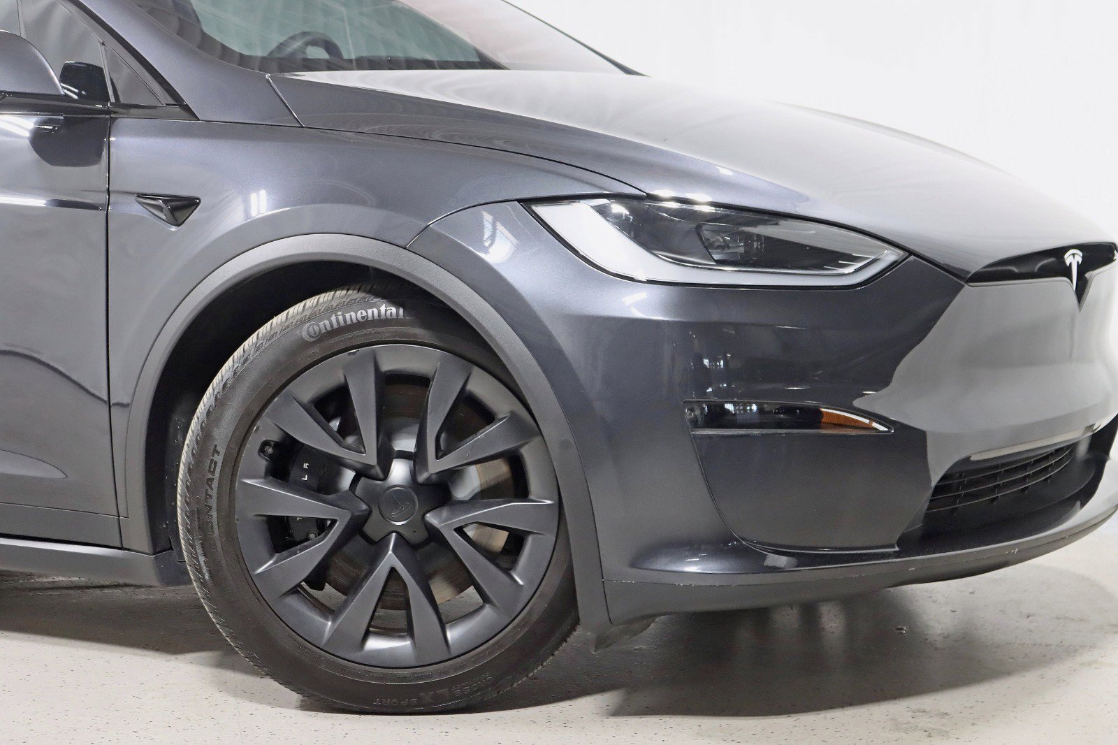 Used 2024 Tesla Model X image 5