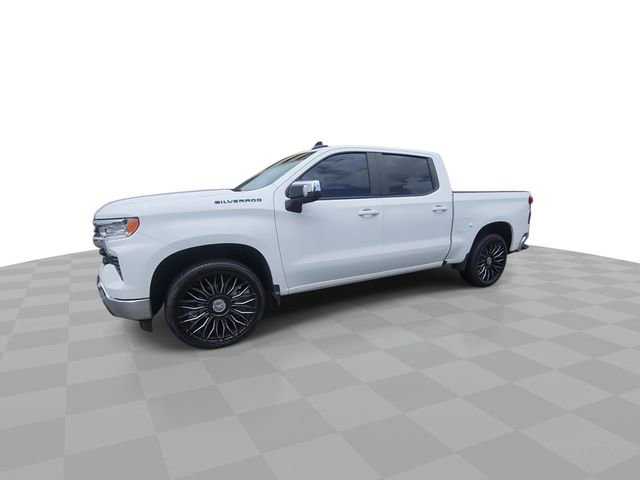 Used 2024 Chevrolet Silverado 1500 LT w/ Safety Package image 4
