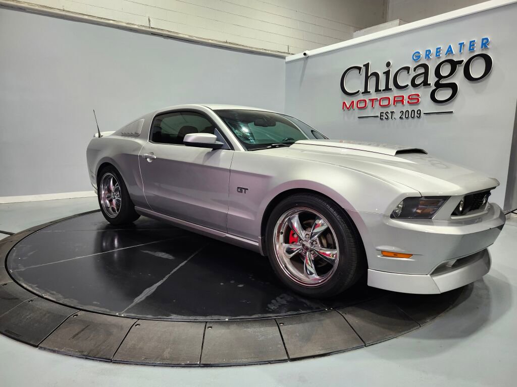 Used 2010 Ford Mustang GT RWD image 10