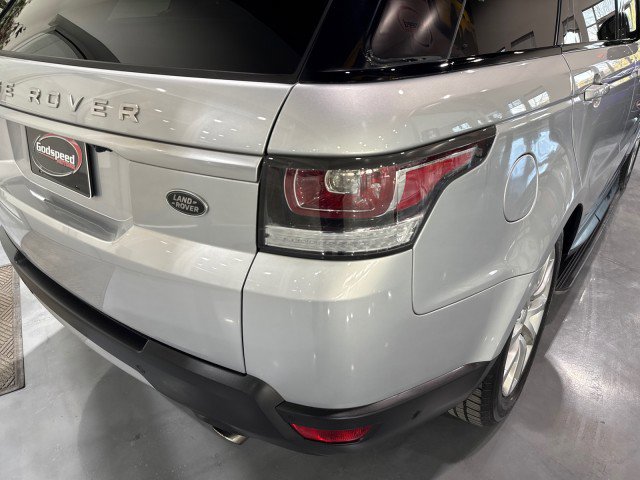 Used 2016 Land Rover Range Rover Sport HSE image 42
