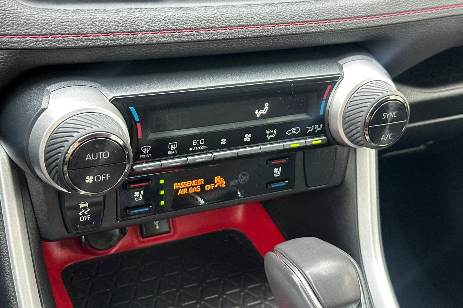 Used 2022 Toyota RAV4 TRD Off-Road w/ TRD Off-Road Weather Package image 20