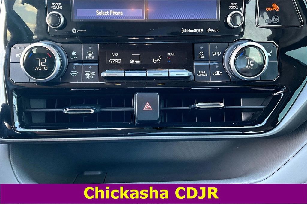 Used 2022 Toyota Highlander XLE image 15