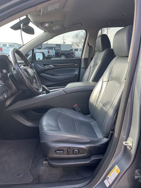 Used 2021 Buick Enclave Essence AWD/4WD image 27