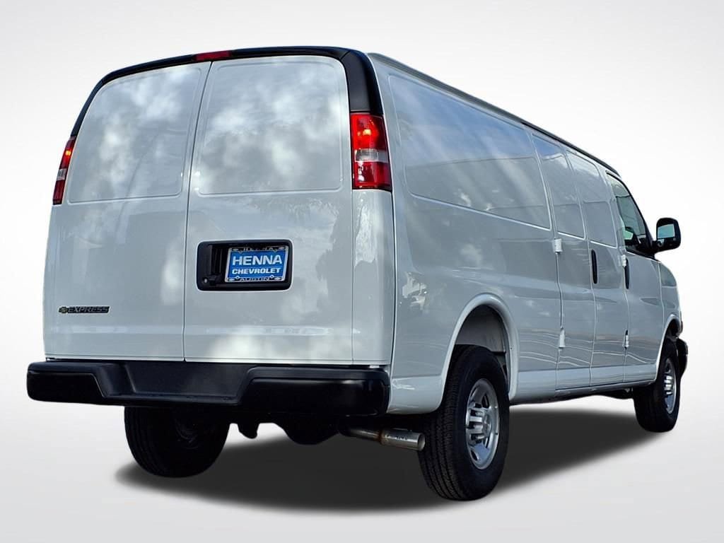 New 2026 Chevrolet Express 2500 Extended RWD image 5