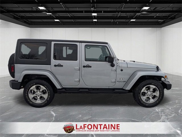 Used 2018 Jeep Wrangler Unlimited Sahara w/ Connectivity Group image 6