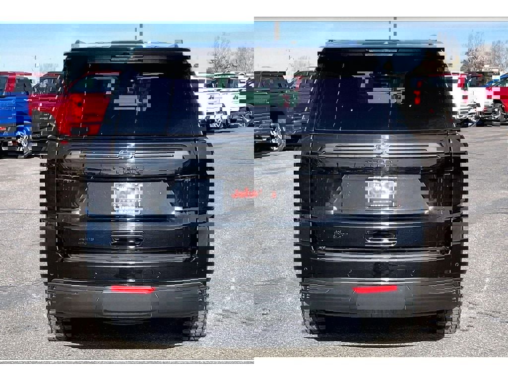 Used 2022 Chevrolet Tahoe Z71 image 4