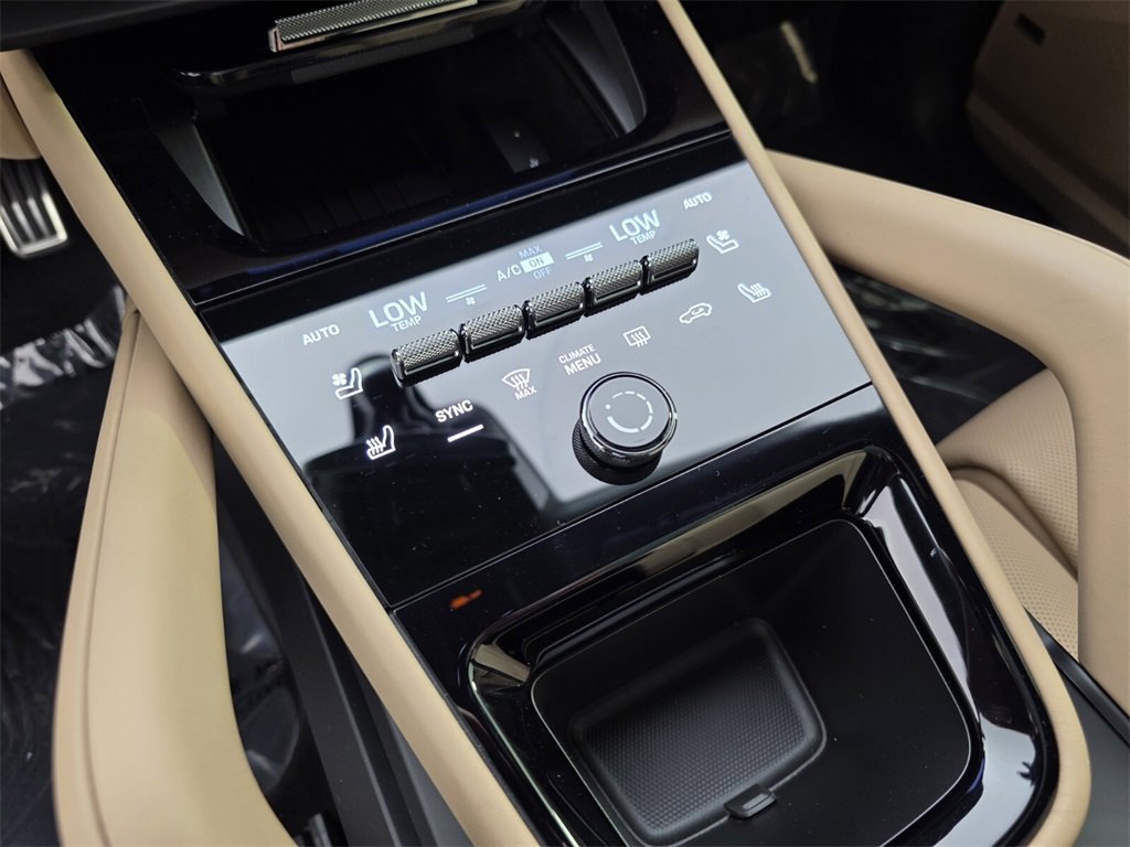 Used 2024 Porsche Cayenne S image 23