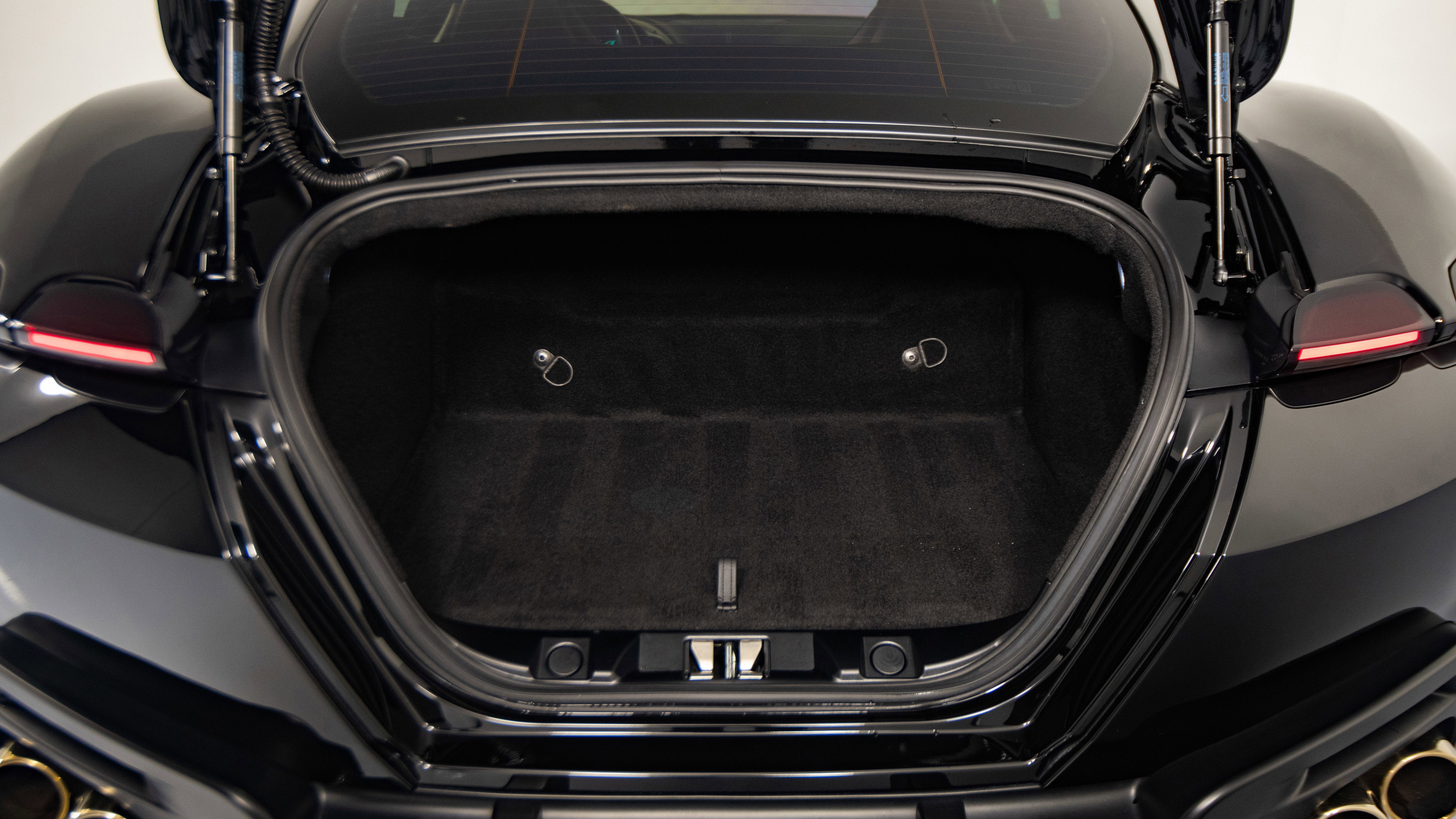 Certified 2022 Ferrari Roma image 50