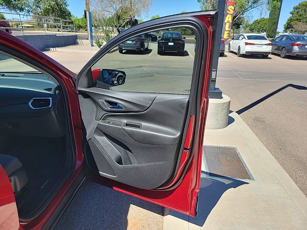 Used 2024 Chevrolet Equinox LT w/ LPO, Floor Liner Package image 18