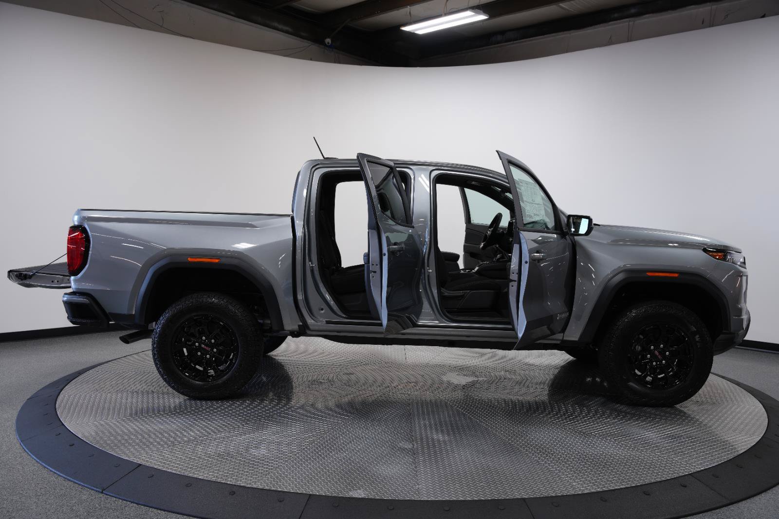New 2026 GMC Canyon Elevation RWD image 9