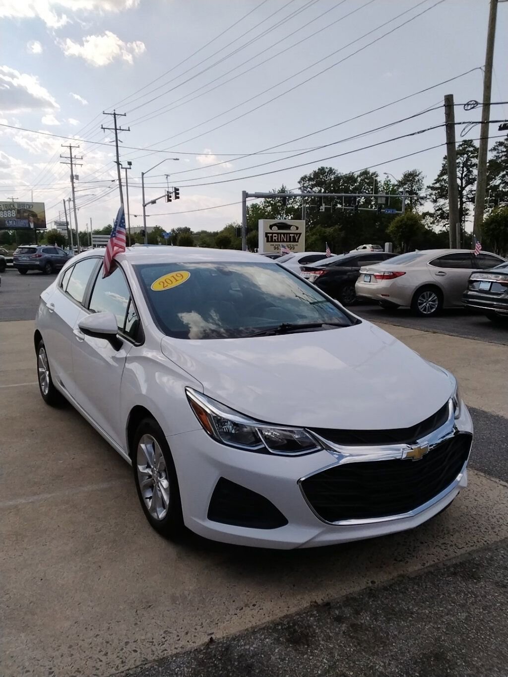Used 2019 Chevrolet Cruze LS w/ LS Convenience Package FWD image 1