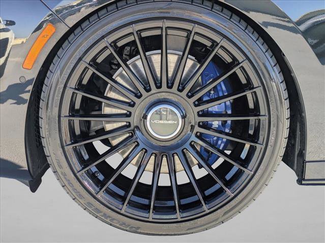 Used 2024 BMW 740i image 25