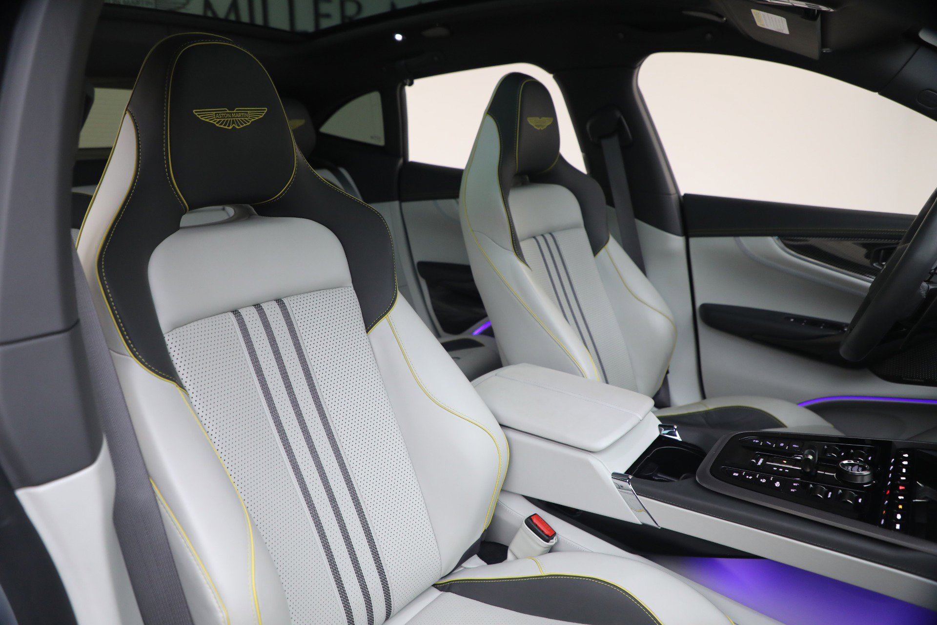 Used 2025 Aston Martin DBX 707 image 23