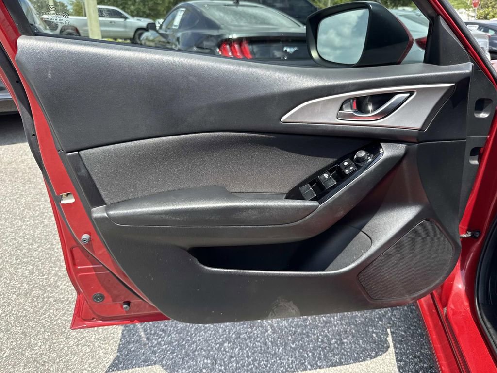 Used 2017 MAZDA MAZDA3 Sport FWD image 22