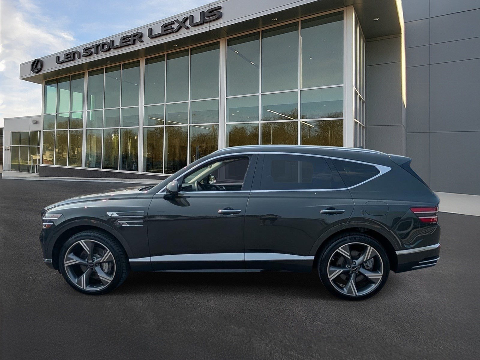Used 2025 Genesis GV80 2.5T Prestige AWD/4WD image 6